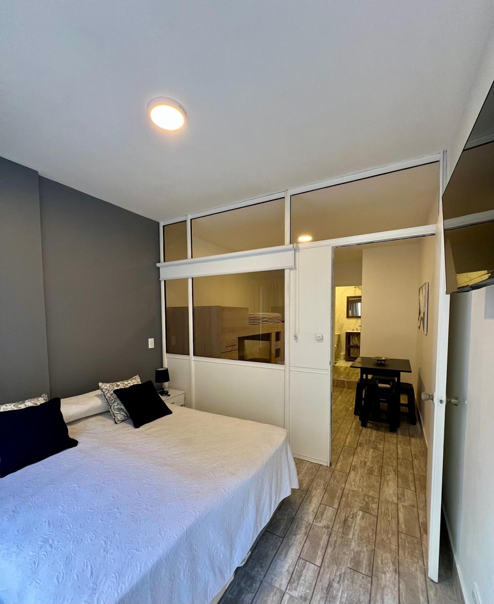 Congreso Boutique Con Balcon Parisino Appartamento
